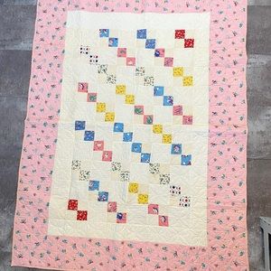 Antique 1940s 1950s Twin Throw Quilt